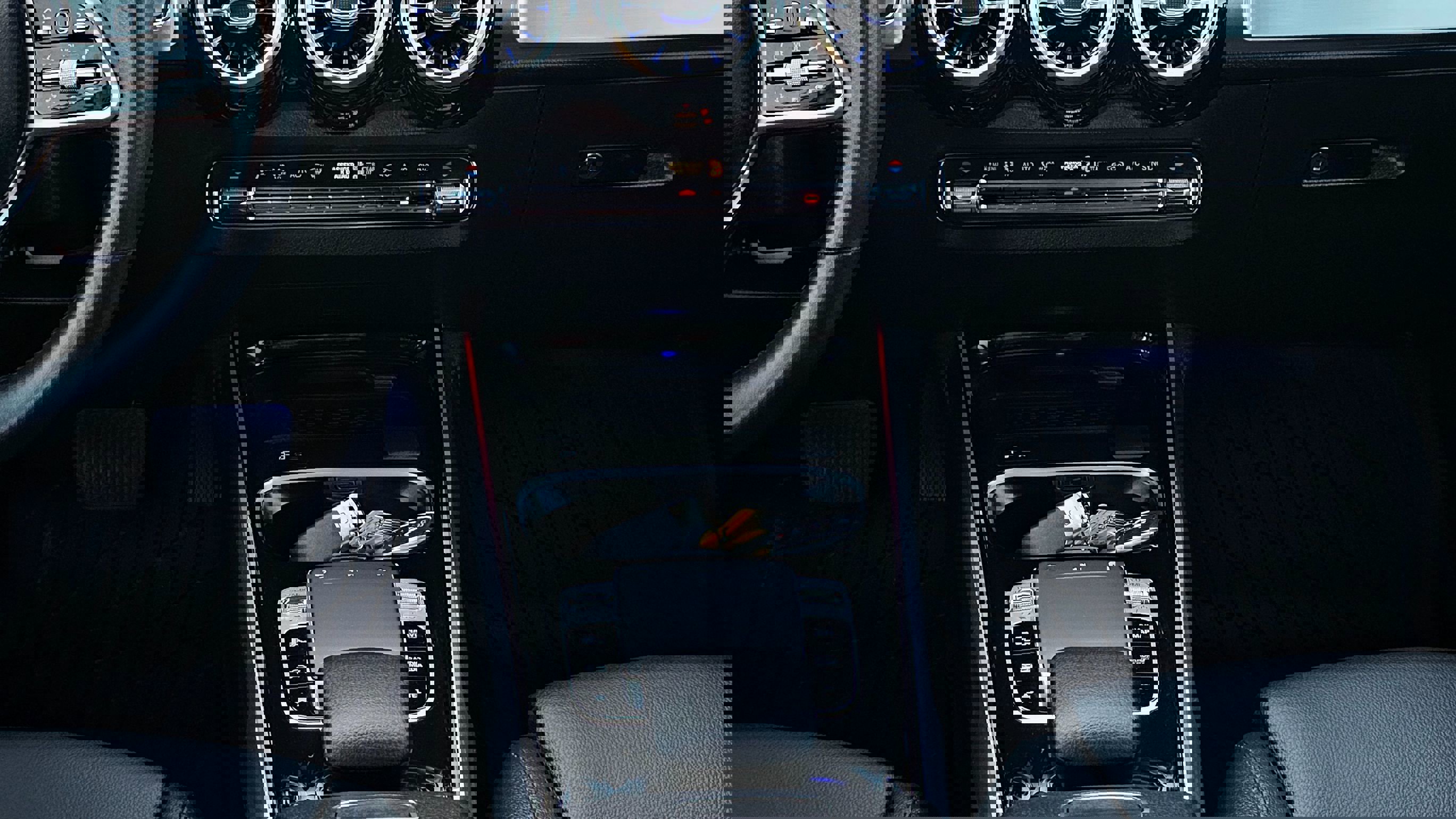 Used 2020 Mercedes-Benz GLB 250 image 26