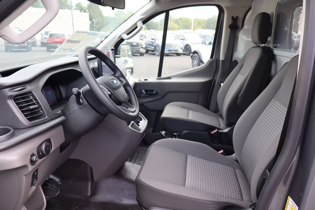 New 2026 Ford Transit 150 Low Roof RWD image 24