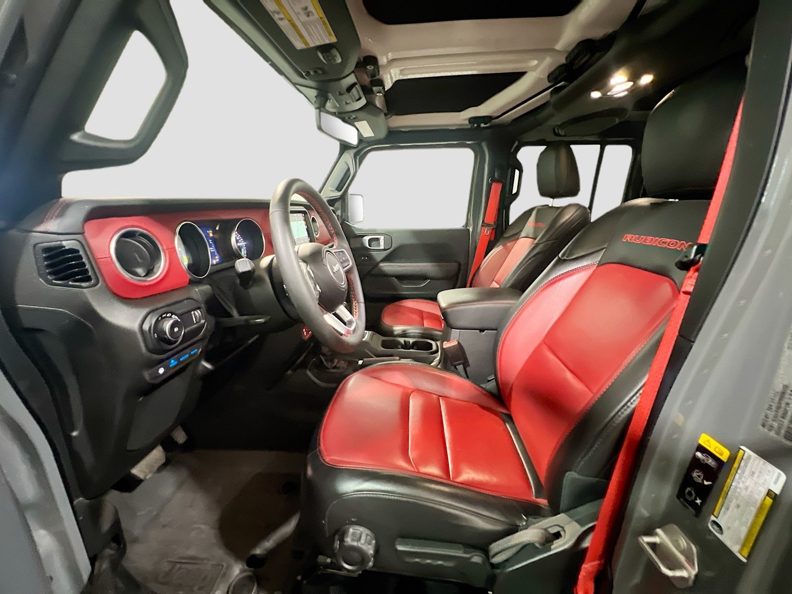 Used 2023 Jeep Wrangler Unlimited Rubicon 4xe AWD/4WD image 15