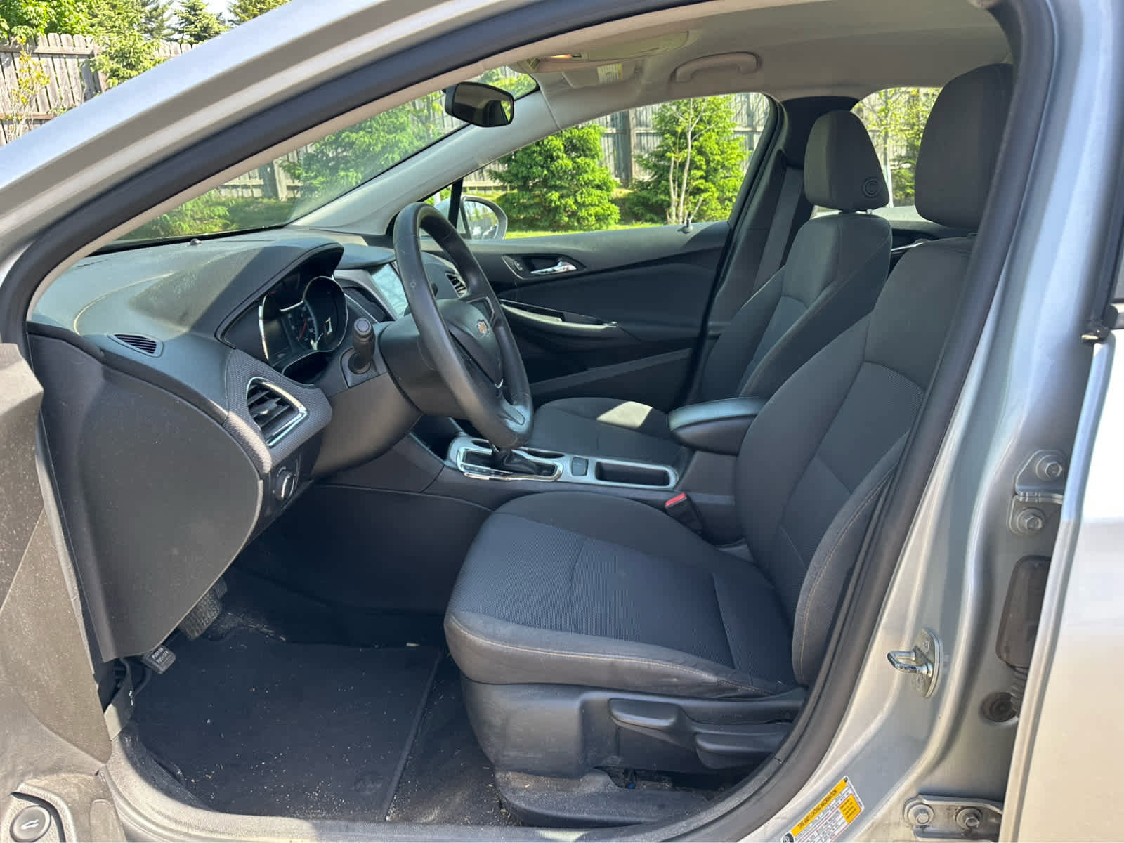 Used 2018 Chevrolet Cruze LS FWD image 9