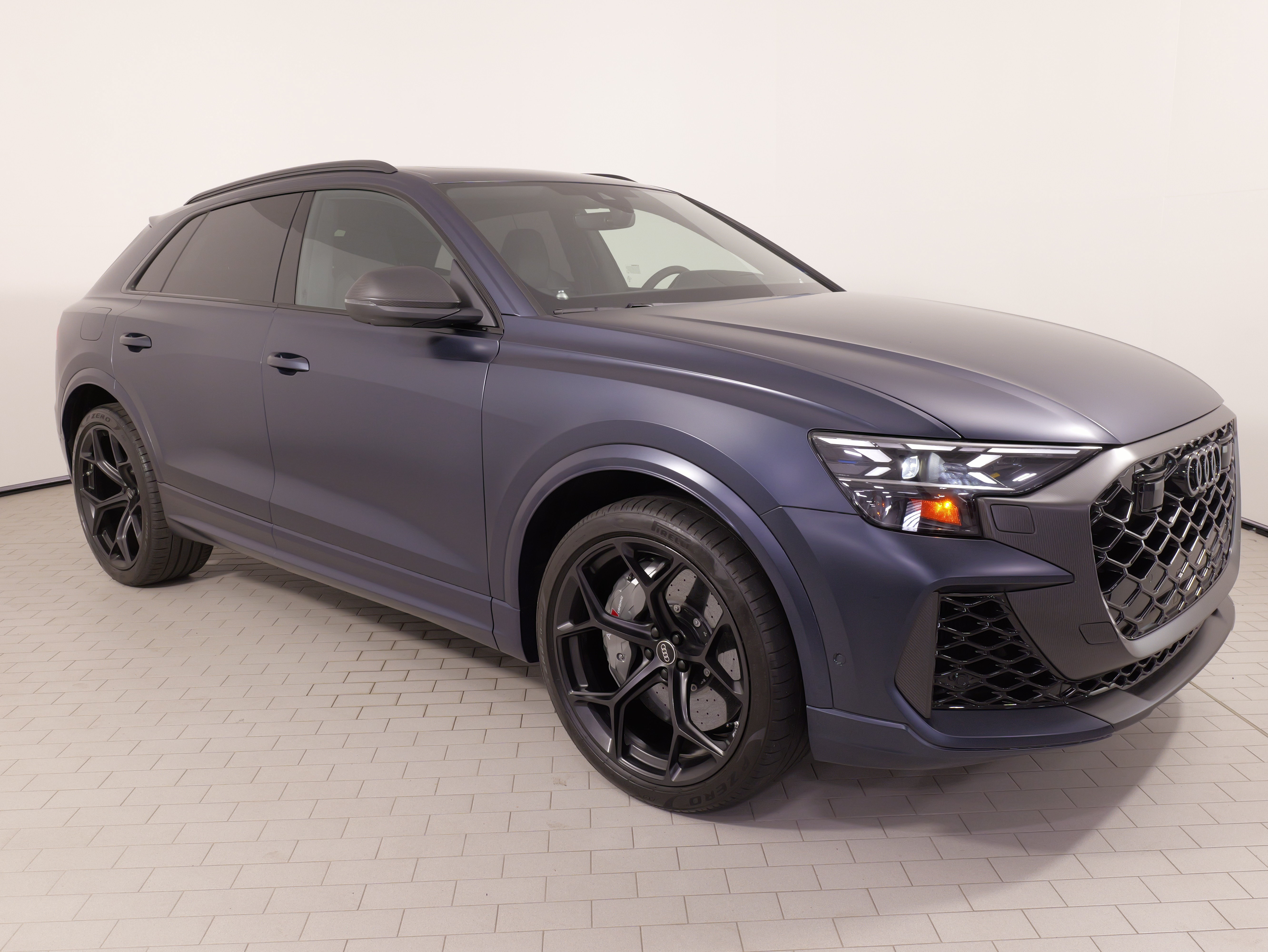 Used 2025 Audi RS Q8 performance AWD/4WD image 8