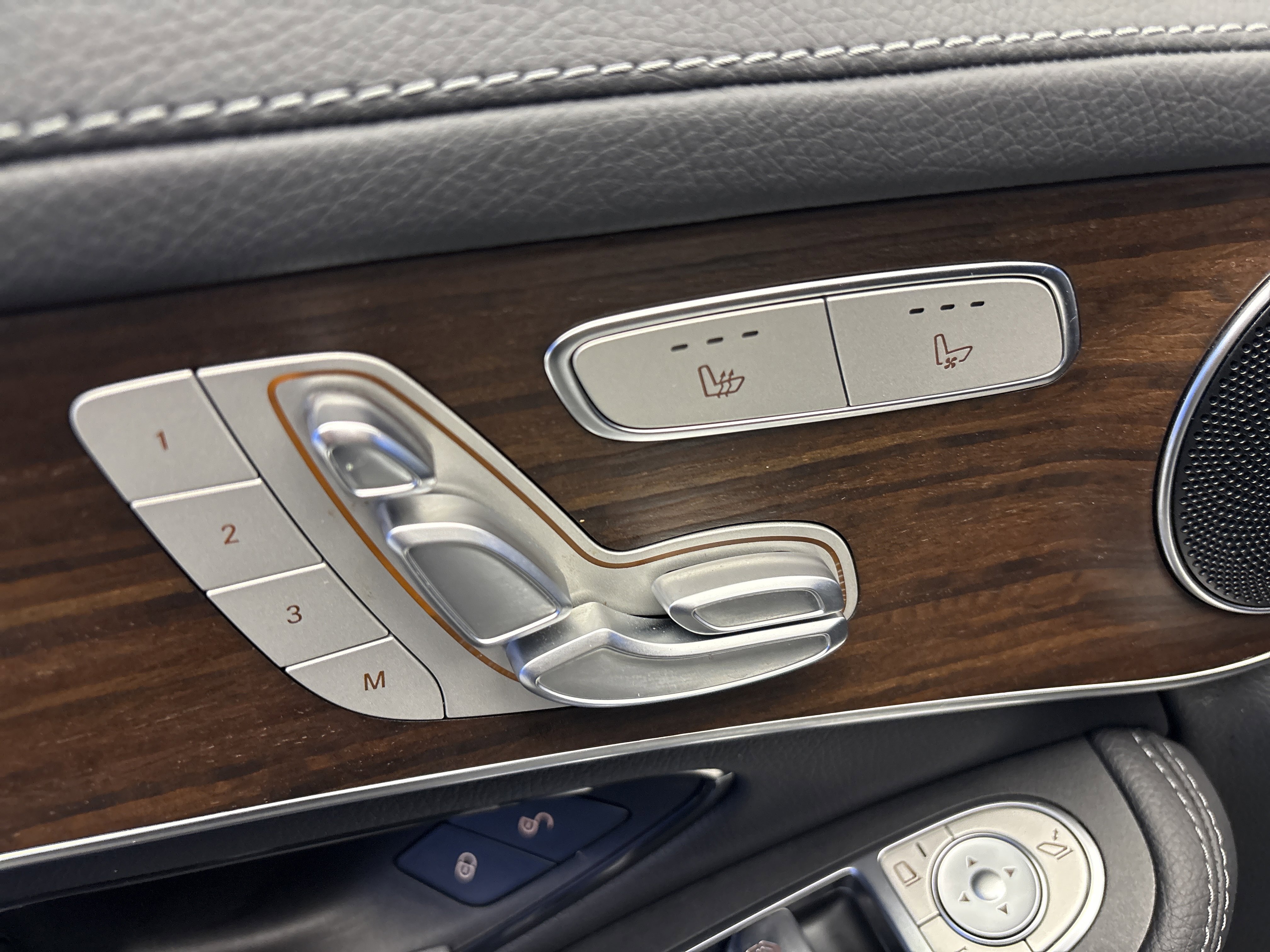 Used 2022 Mercedes-Benz GLC 43 AMG 4MATIC image 13