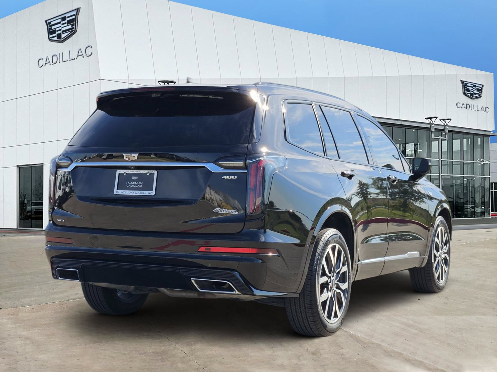 Certified 2022 Cadillac XT6 Sport w/ Technology Package AWD/4WD image 5