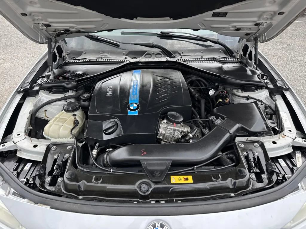 Used 2014 BMW ActiveHybrid 3 image 19