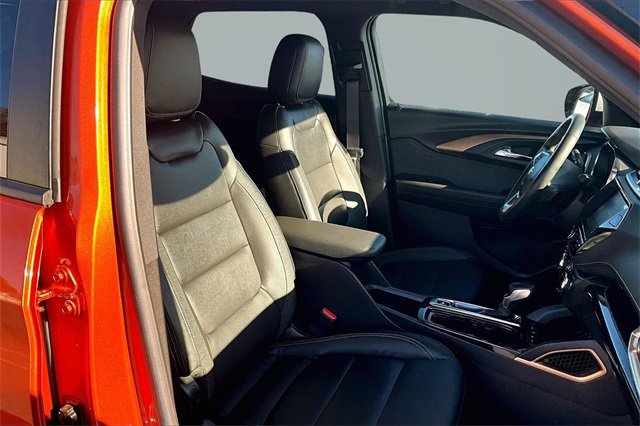 Used 2023 Chevrolet TrailBlazer ACTIV w/ Sun and Liftgate Package image 7