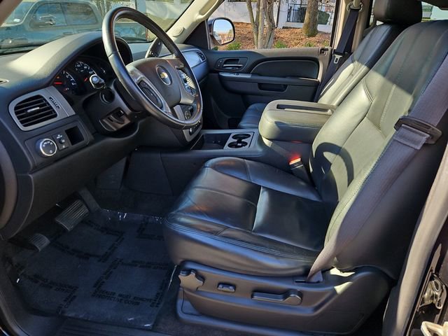 Used 2013 Chevrolet Tahoe LT w/ Suspension Package, Off-Road image 6