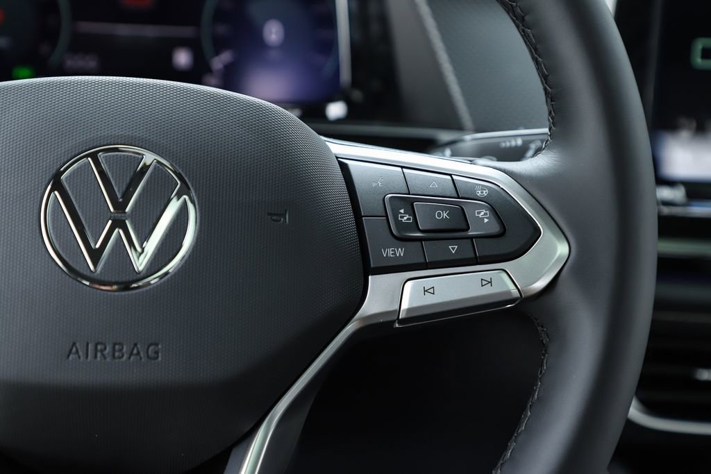 New 2026 Volkswagen Atlas Cross Sport SEL Premium R-Line image 22