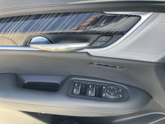 Used 2024 Cadillac XT6 Premium Luxury w/ Technology Package AWD/4WD image 24