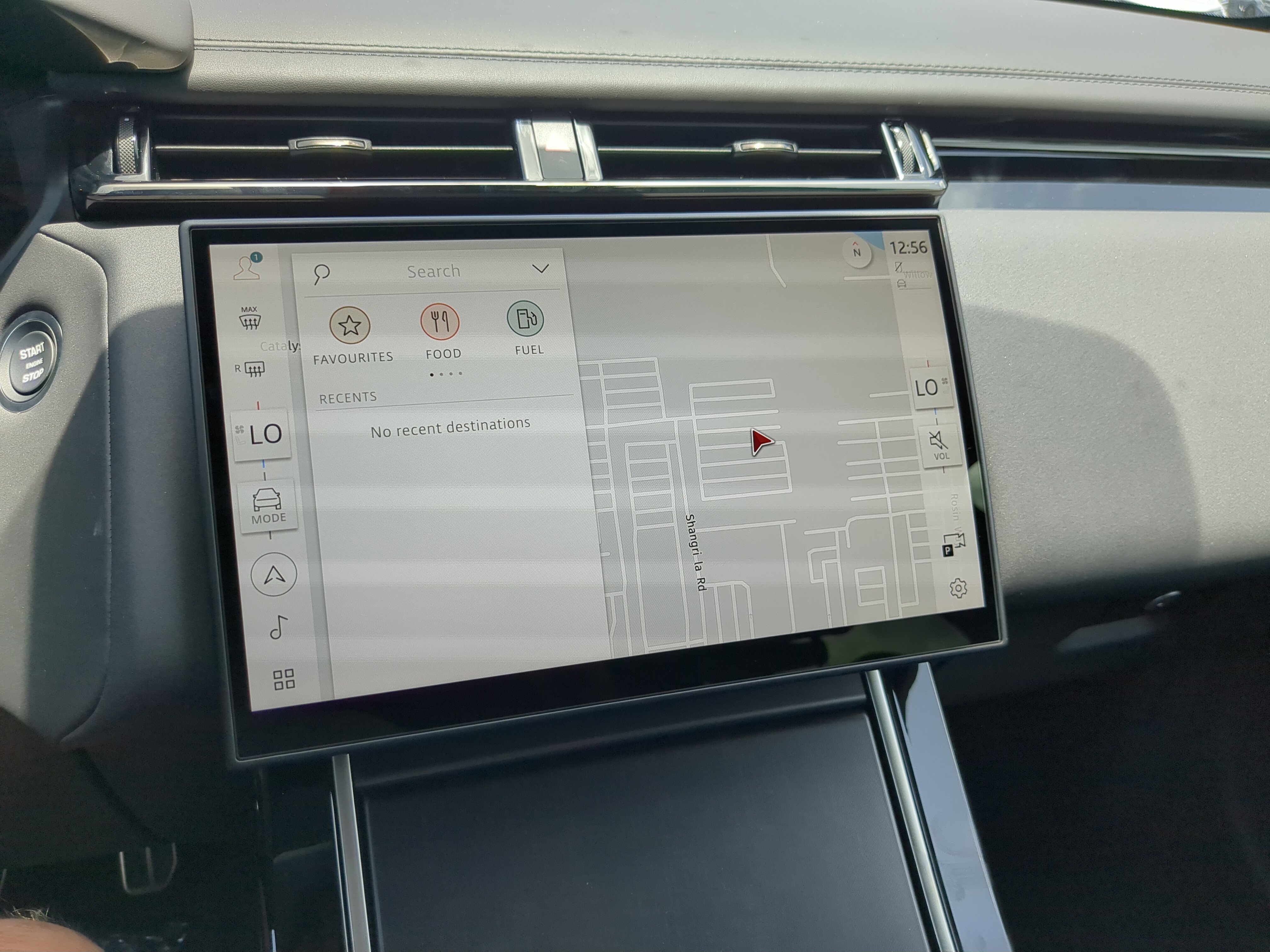 New 2026 Land Rover Range Rover Velar Dynamic SE image 21