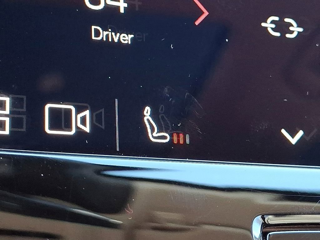 Used 2025 Volvo V90 B6 Cross Country Plus w/ Protection Package Premier image 27