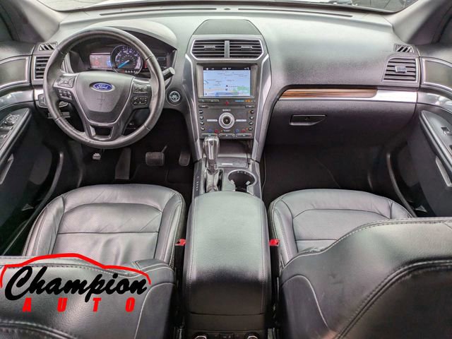 Used 2019 Ford Explorer Limited w/ Ford Safe & Smart Package FWD image 21