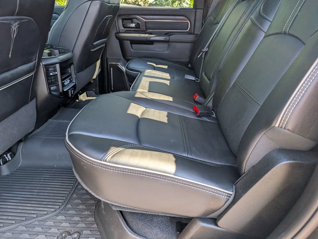 Used 2024 RAM 3500 Limited AWD/4WD image 9