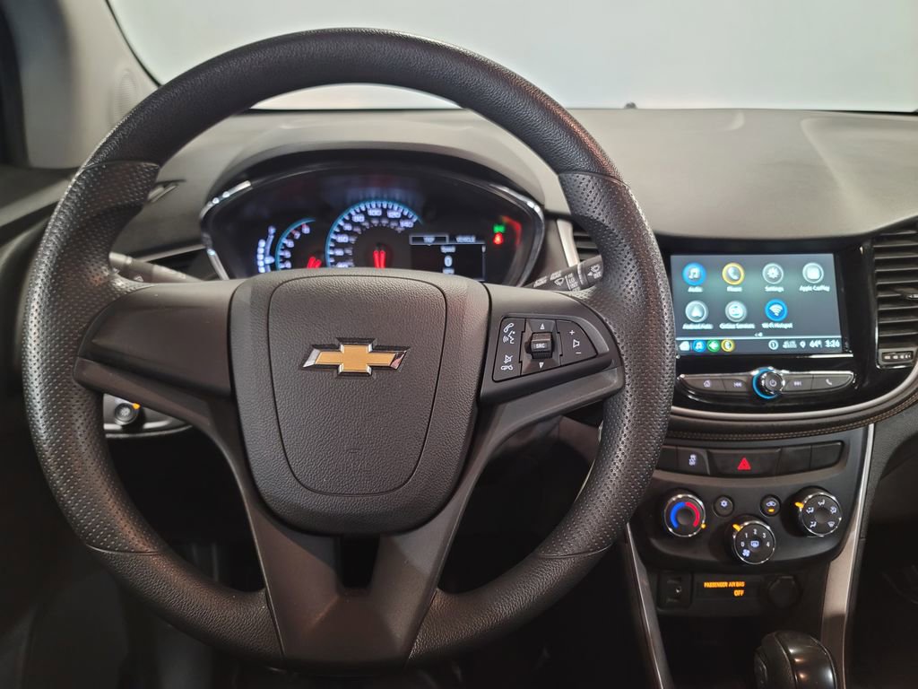 Used 2018 Chevrolet Trax LS image 10