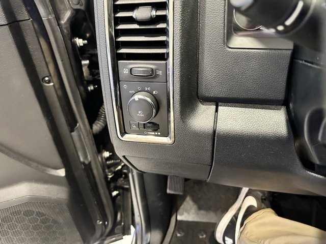 Used 2017 RAM 1500 Sport w/ Black Ram 1500 Sport Group image 13