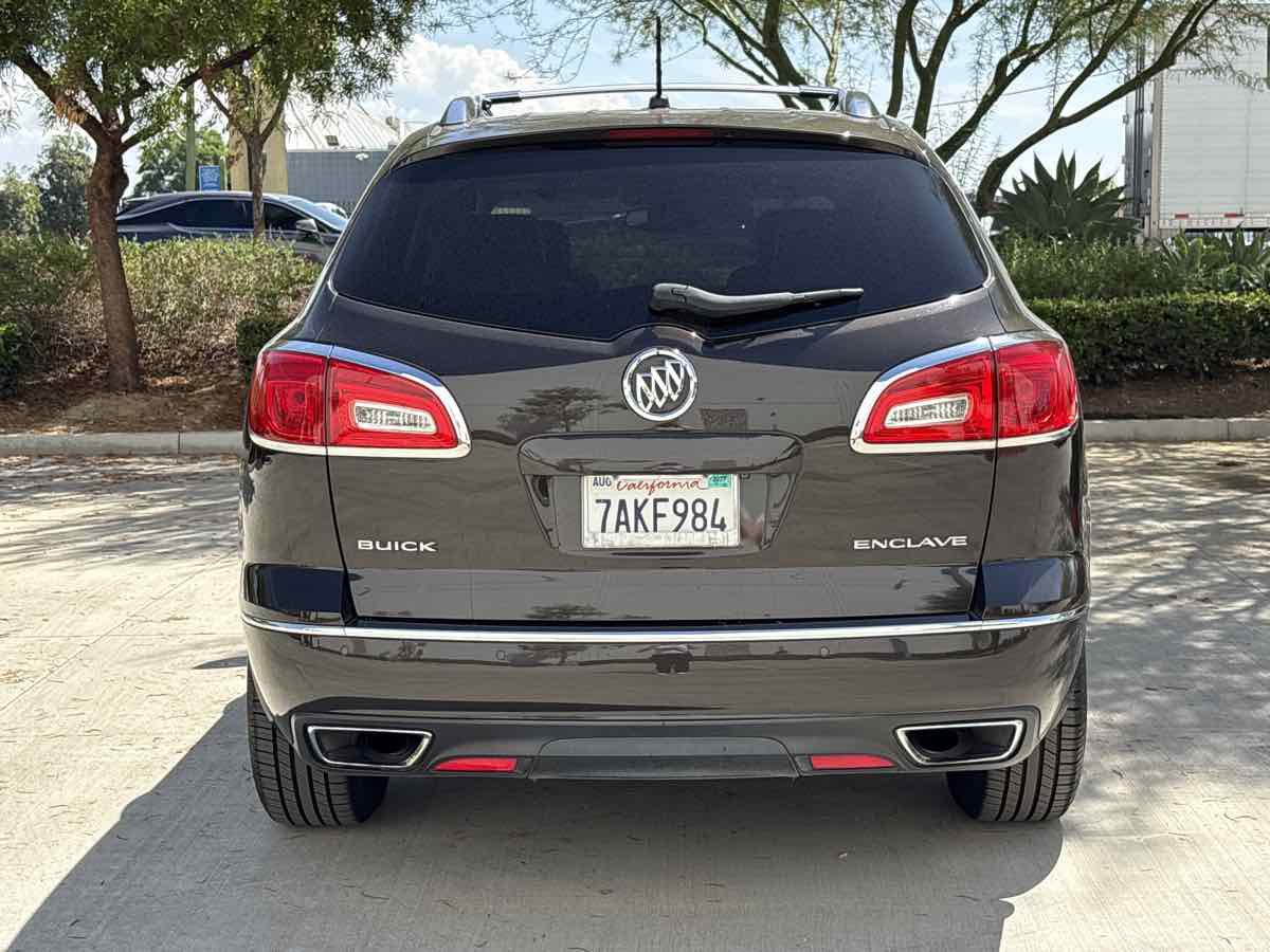 Used 2013 Buick Enclave Premium FWD image 4