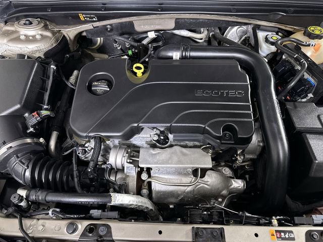 Used 2022 Chevrolet Malibu LT FWD image 31