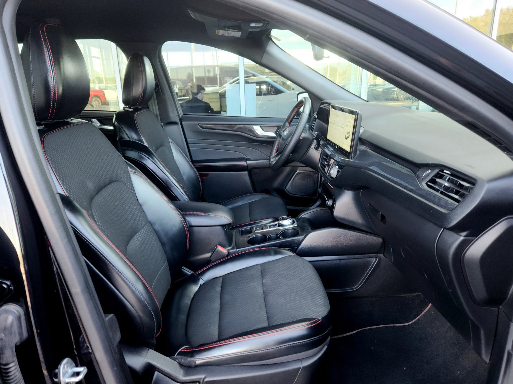 Used 2023 Ford Escape ST-Line w/ Tech Pack #1 AWD/4WD image 33