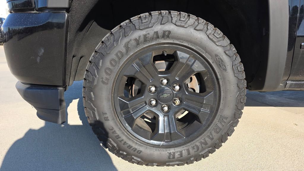 Used 2019 Chevrolet Silverado 1500 LT w/ All Star Edition image 10