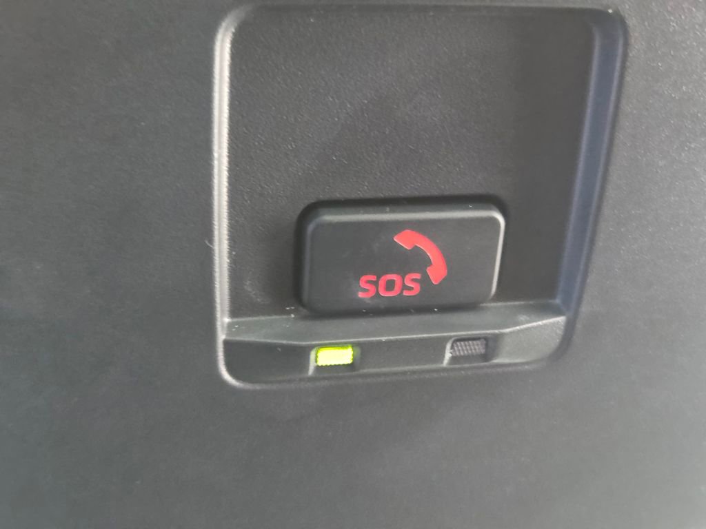 Used 2025 Toyota Camry LE FWD image 41