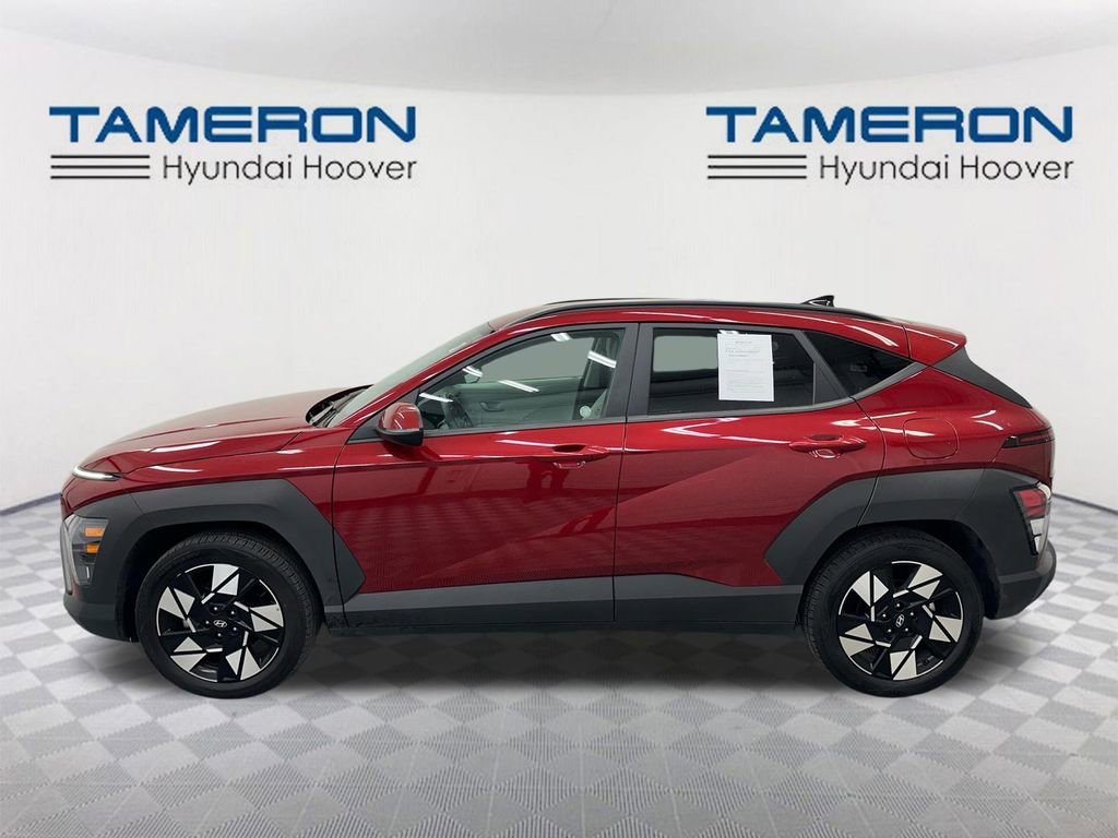 Used 2025 Hyundai Kona SEL image 2