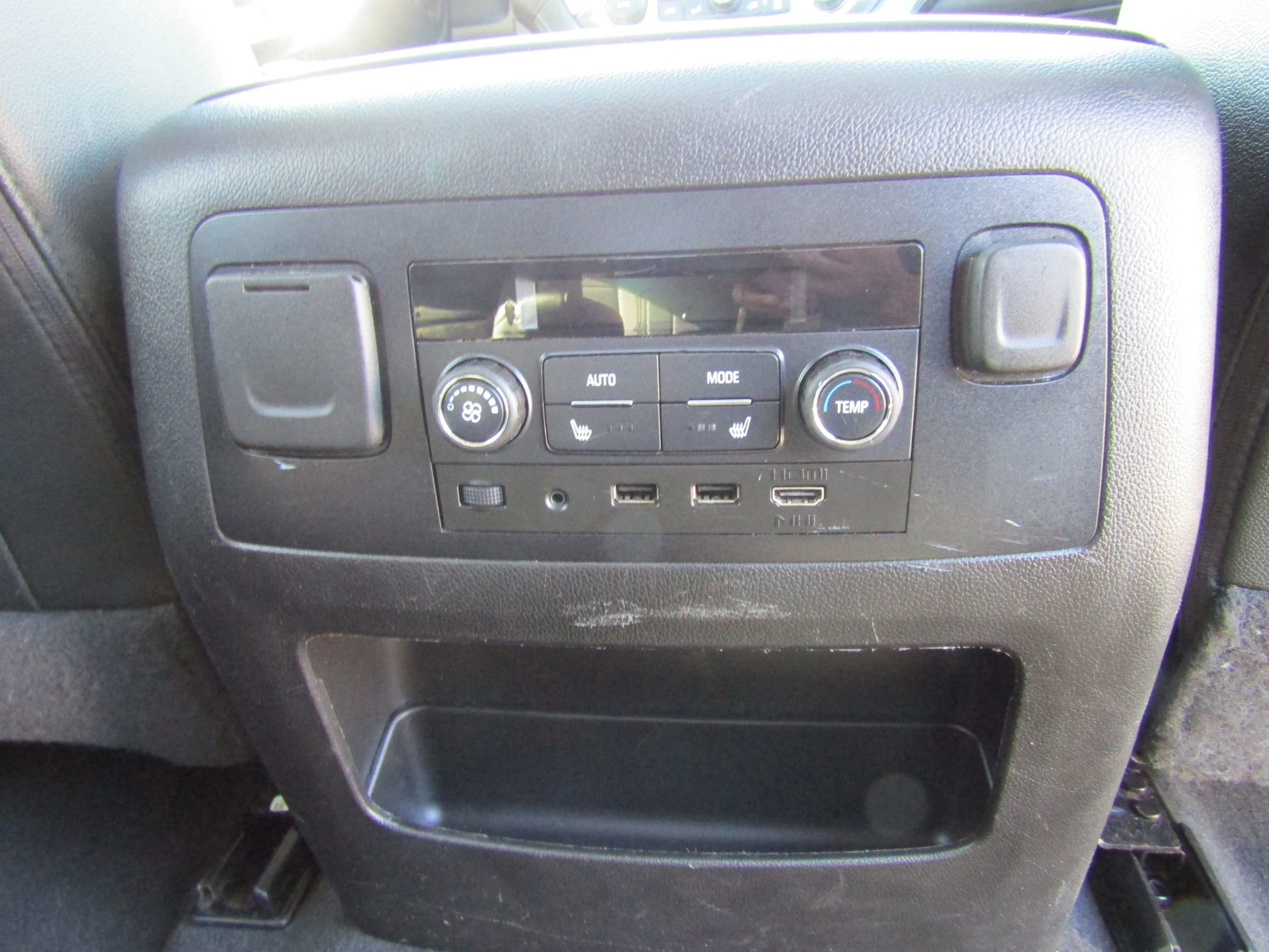 Used 2020 Chevrolet Tahoe LT image 13