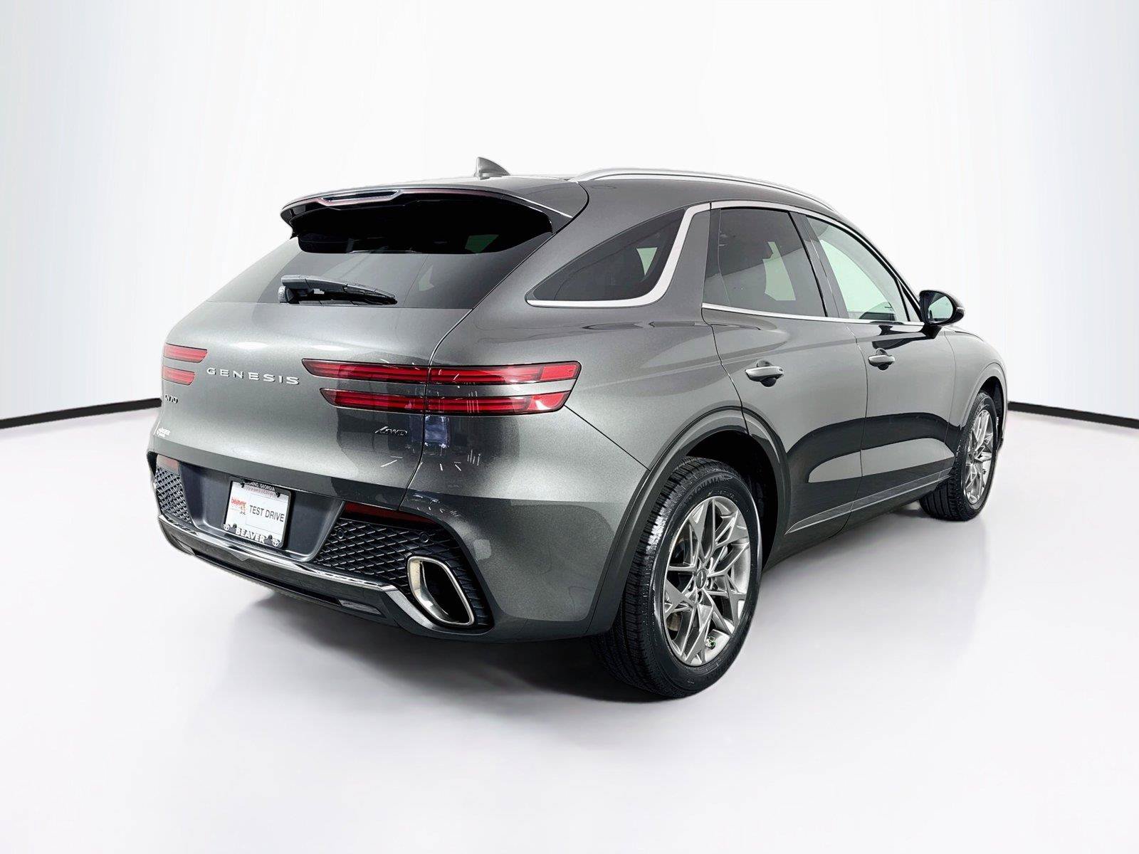 Used 2025 Genesis GV70 2.5T AWD/4WD image 2