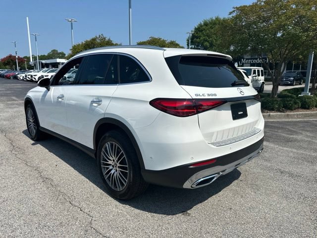 Used 2026 Mercedes-Benz GLC 300 4MATIC image 4