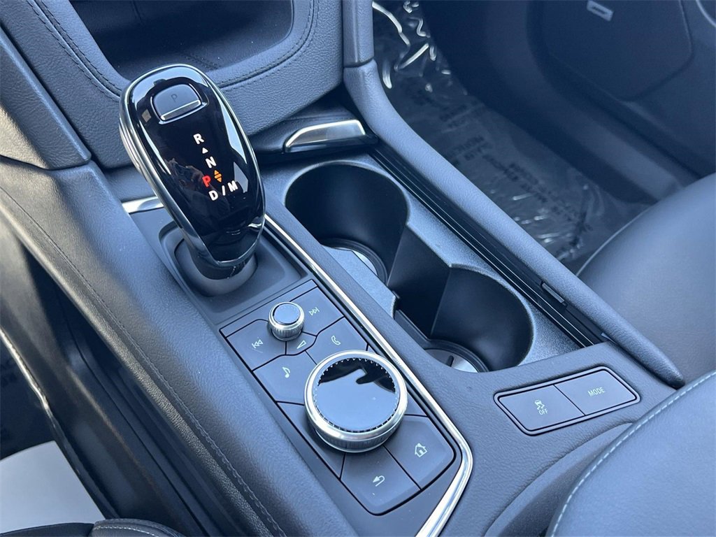 New 2025 Cadillac XT6 Luxury image 20