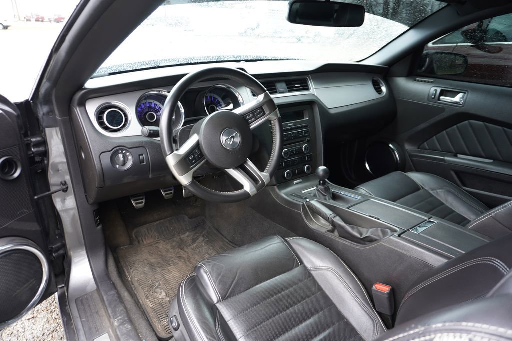Used 2013 Ford Mustang GT Premium w/ Security Pkg image 3