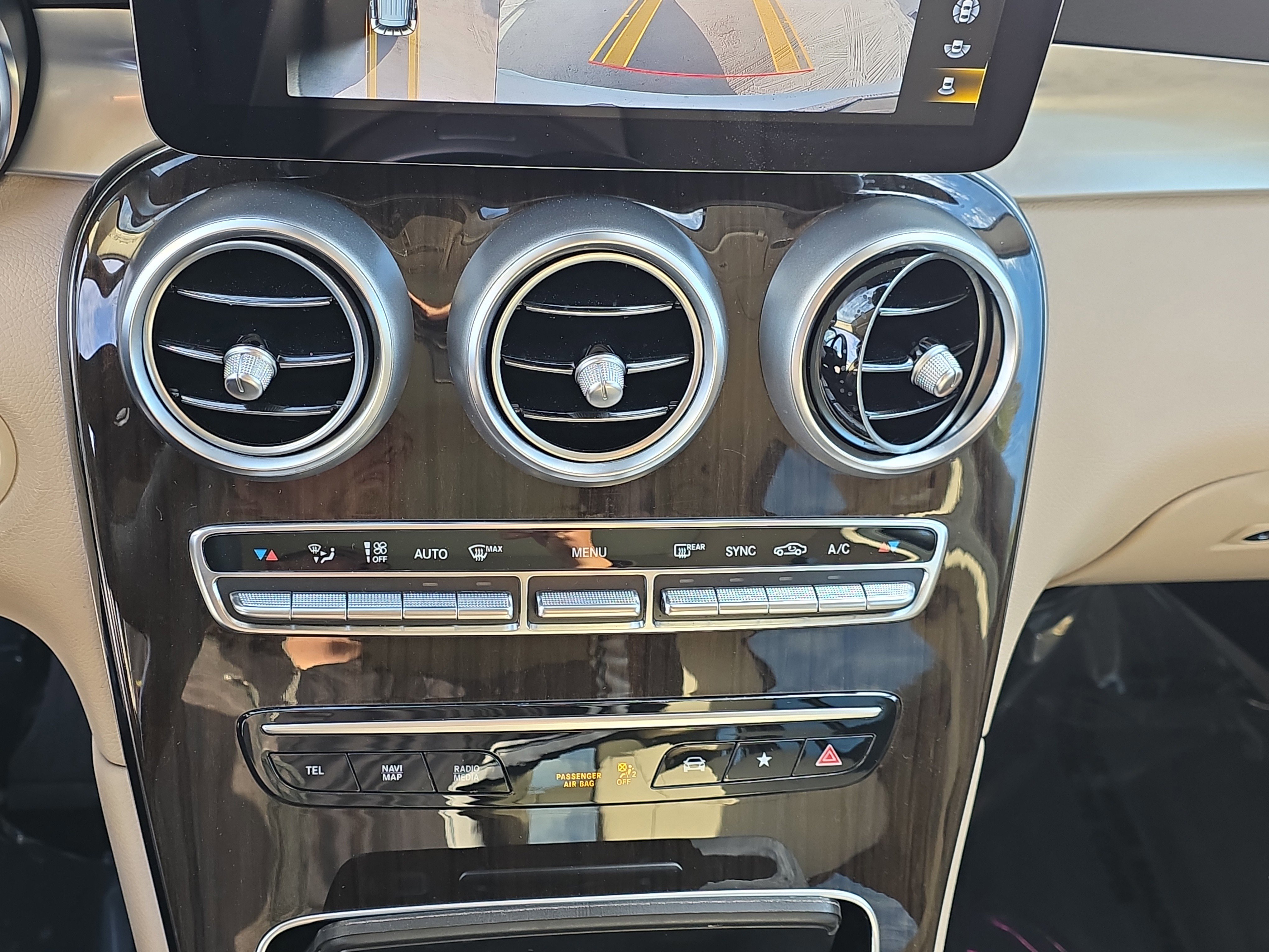 Certified 2022 Mercedes-Benz GLC 300 image 20