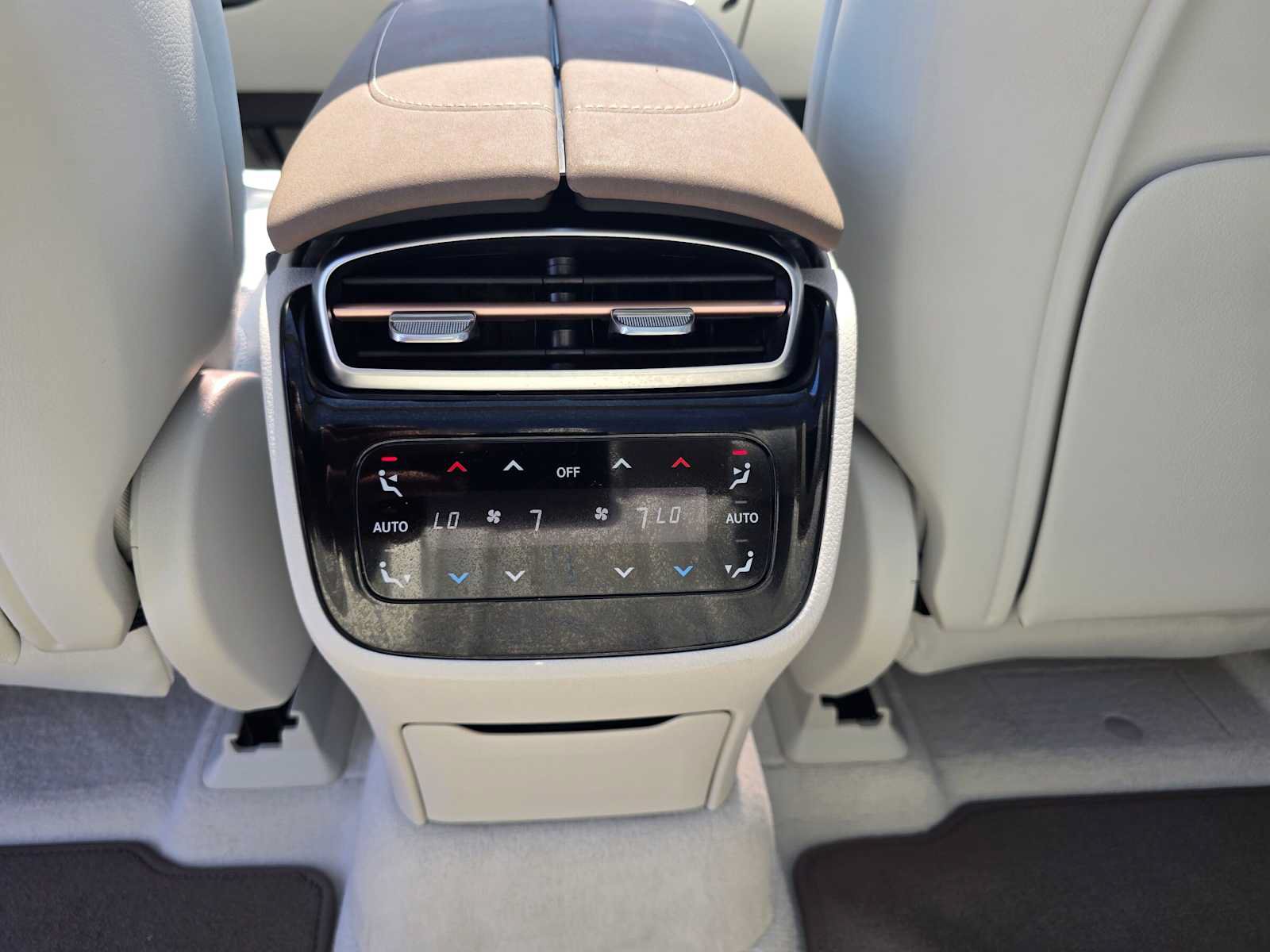 New 2026 Mercedes-Benz EQS 400 4MATIC SUV image 19
