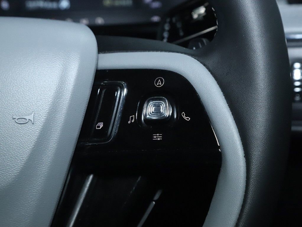 Used 2022 Lincoln Corsair AWD w/ Equipment Group 101A image 23