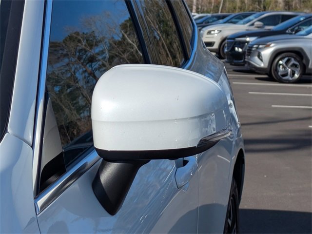 Used 2022 Volvo XC60 B5 Momentum w/ Advanced Package image 12