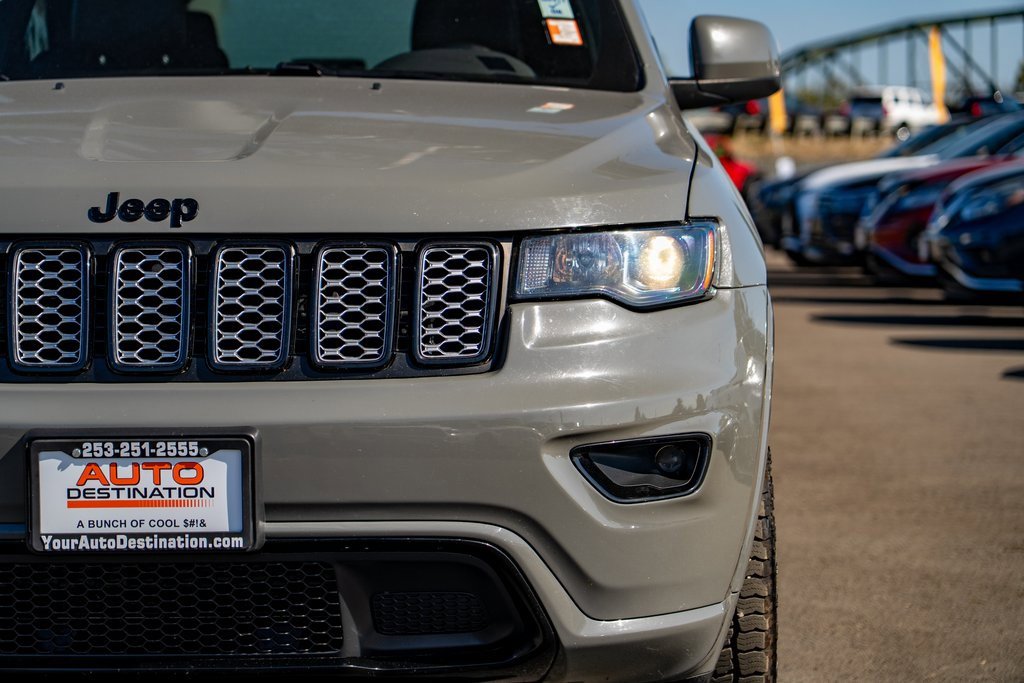 Used 2021 Jeep Grand Cherokee Laredo X image 5