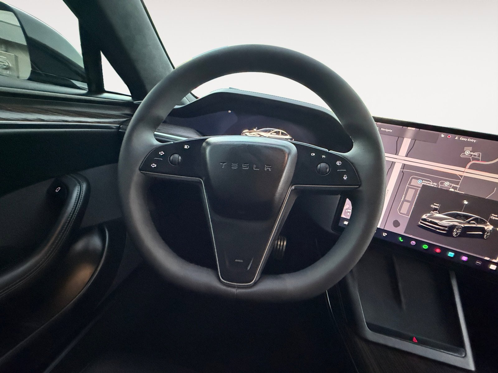 Used 2022 Tesla Model S image 30