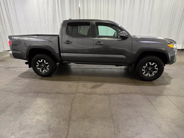 Certified 2023 Toyota Tacoma TRD Off-Road w/ Black Out Package (TMS) AWD/4WD image 3