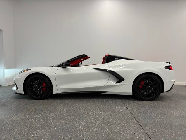 Used 2023 Chevrolet Corvette Stingray w/ Z51 Performance Package image 3