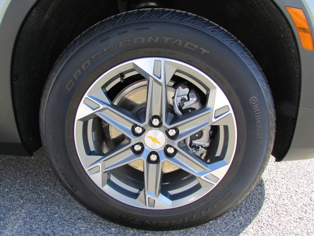 Used 2025 Chevrolet Blazer LT image 11