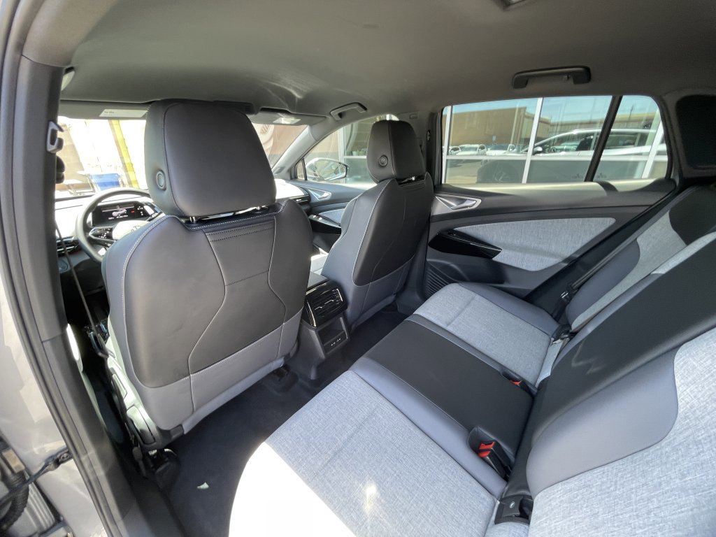 Used 2023 Volkswagen ID.4 Pro image 19