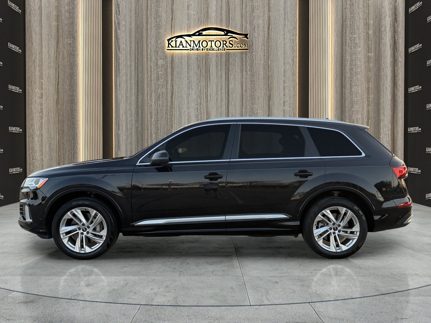 Used 2021 Audi Q7 2.0T Premium w/ Convenience Package AWD/4WD image 4