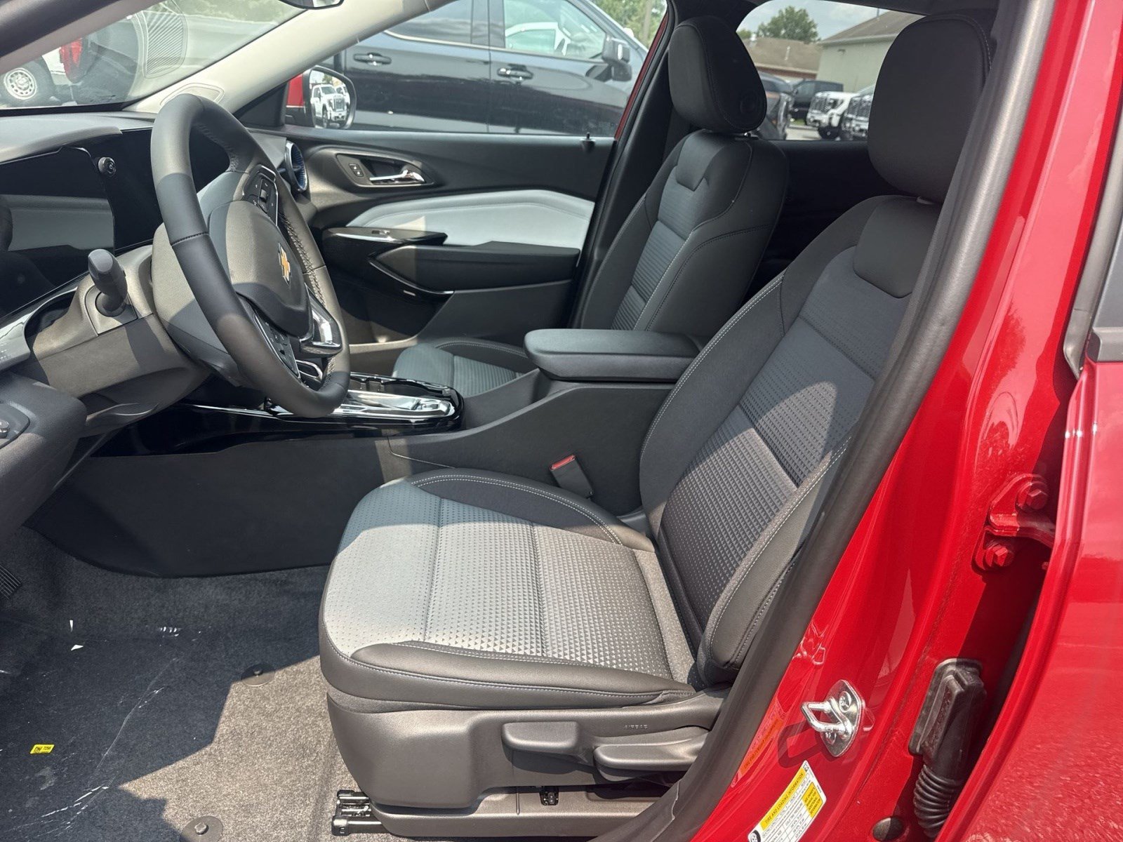 New 2026 Chevrolet Trax LT w/ Driver Confidence Package FWD image 11