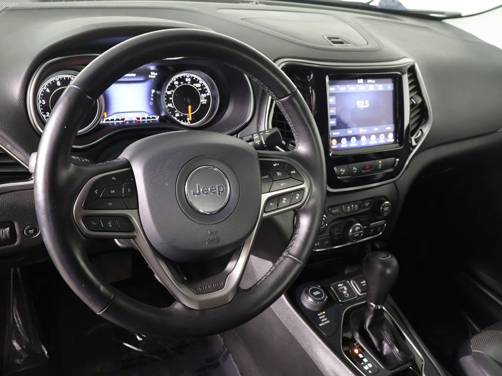 Used 2021 Jeep Cherokee Limited image 25