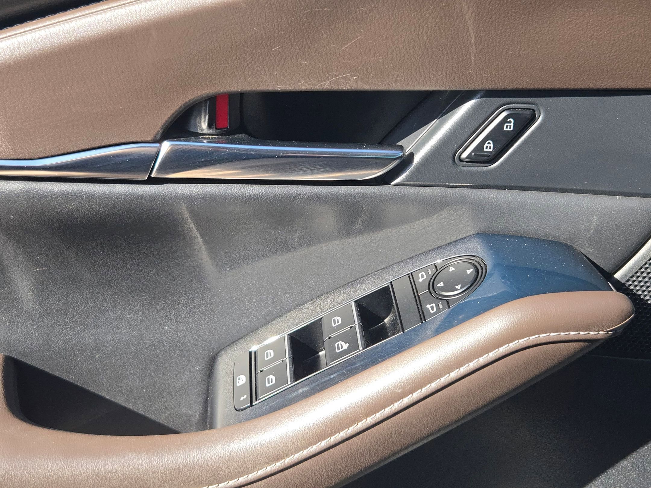 Used 2023 MAZDA CX-30 AWD 2.5 S w/ Premium Package image 13