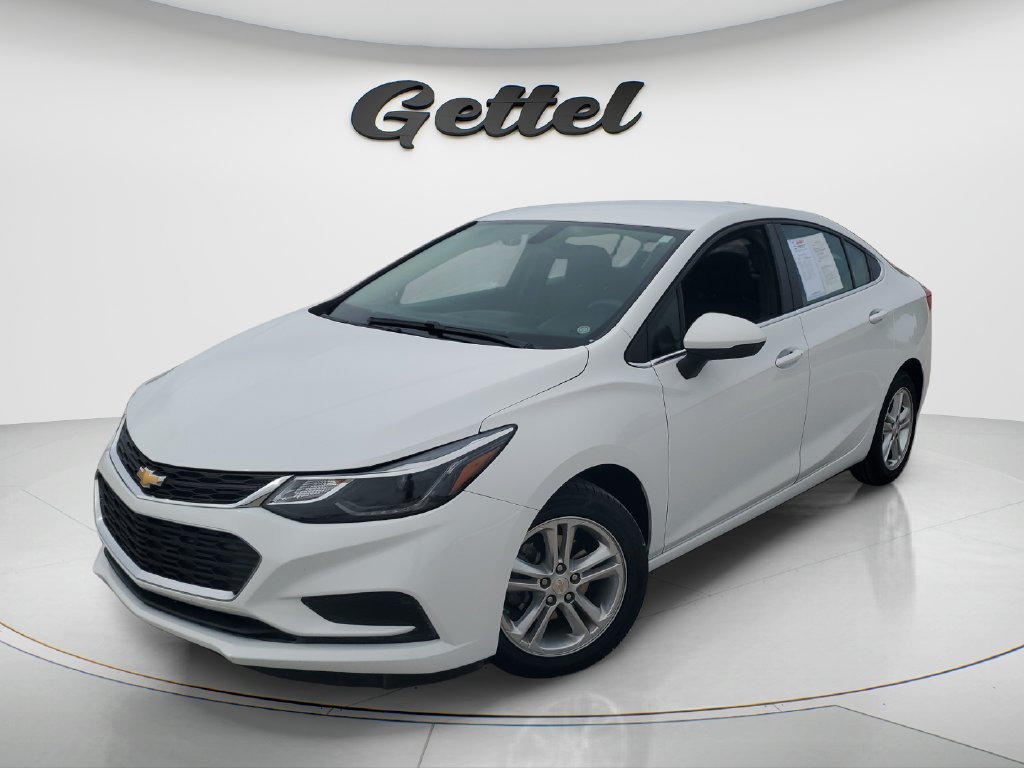 Used 2017 Chevrolet Cruze LT w/ Convenience Package FWD image 1