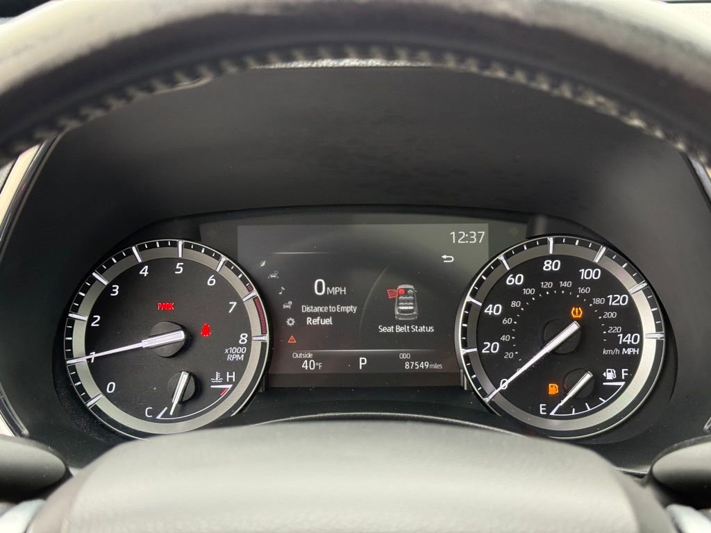 Used 2020 Toyota Highlander Limited image 17