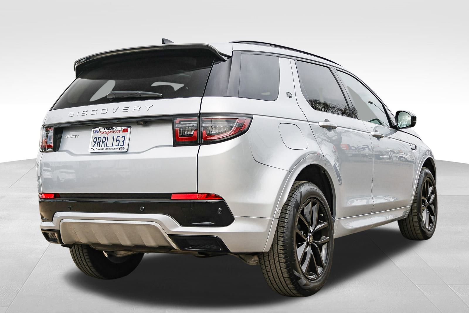 Used 2024 Land Rover Discovery Sport S image 4