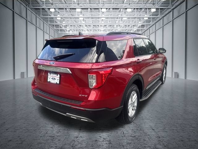 Used 2022 Ford Explorer XLT w/ Equipment Group 202A AWD/4WD image 7