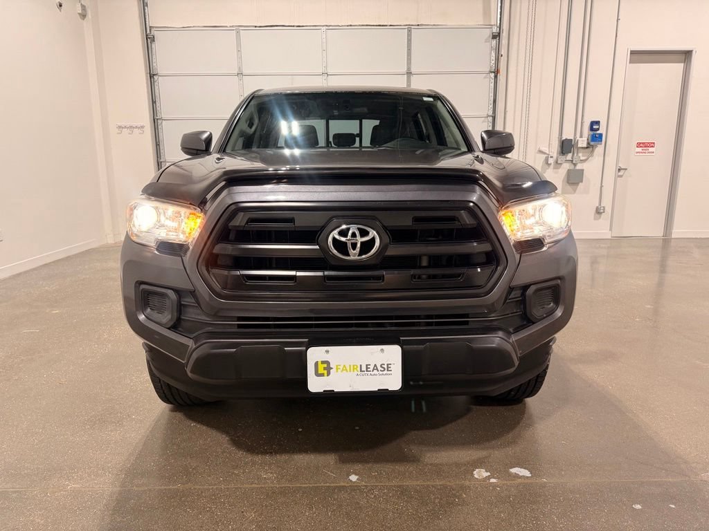 Used 2017 Toyota Tacoma SR w/ SR Convenience Package RWD image 2