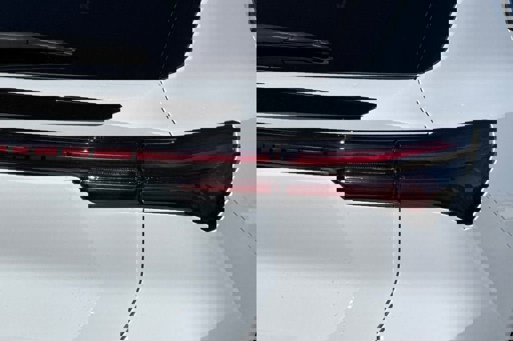 New 2026 Chevrolet Equinox EV LT w/ LPO, Blackout Package image 26