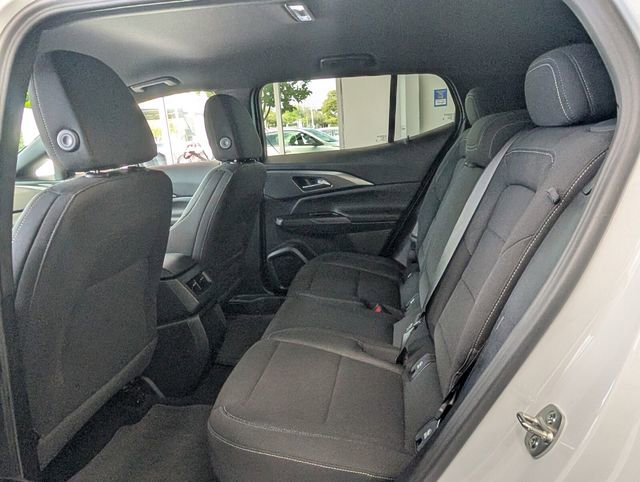 Used 2026 Chevrolet Equinox EV LT image 8